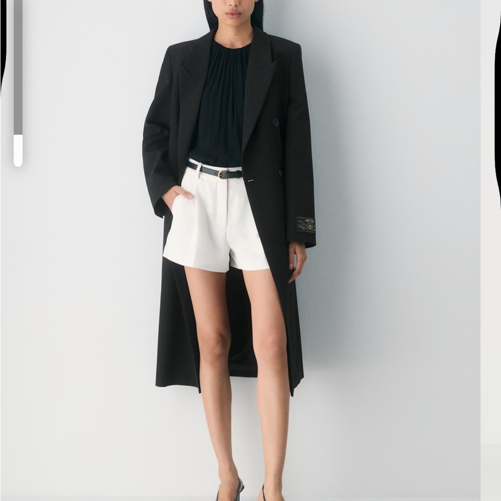 Aritzia effortless shorts - price 2 for 1